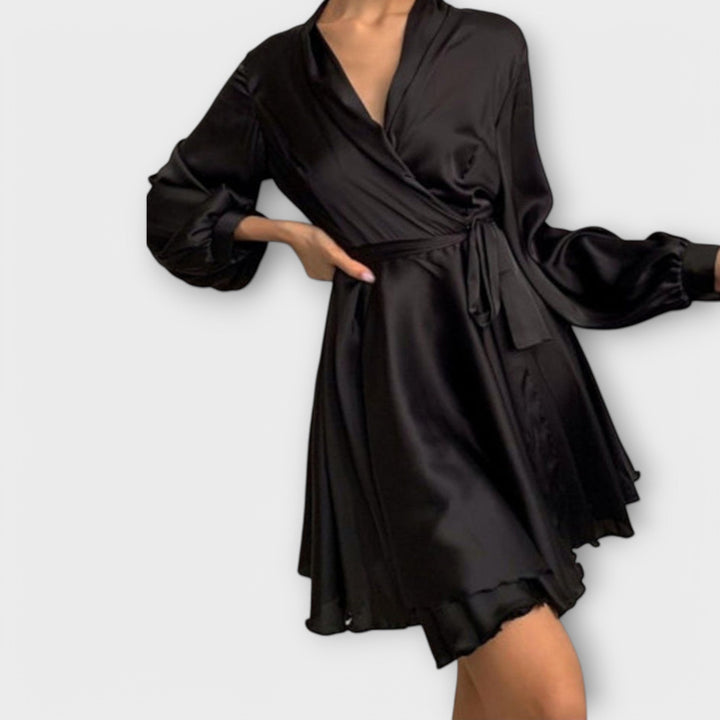 Sascha - Elegantní Saténové Šaty